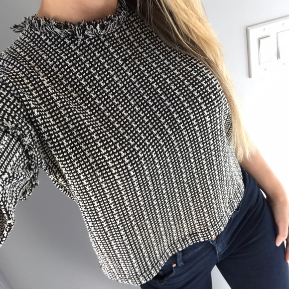 Fringe Crop - Picture 4 of 6